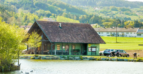 Vereinsfischerhütte in Hofkirchen